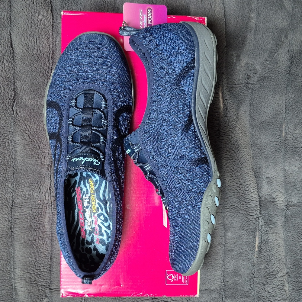 Skechers Breath Easy Fortune Knit Shoes Size 7.5 In Navy, New With Tags
